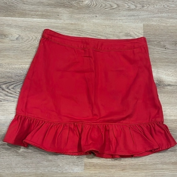 Beautiful Red Sadie & Sage Ruffle Hem Mini Skirt Side Zip size Medium - Picture 1 of 4
